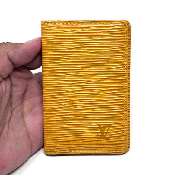 Louis Vuitton Yellow Bifold Wallet - Picture 4 of 11